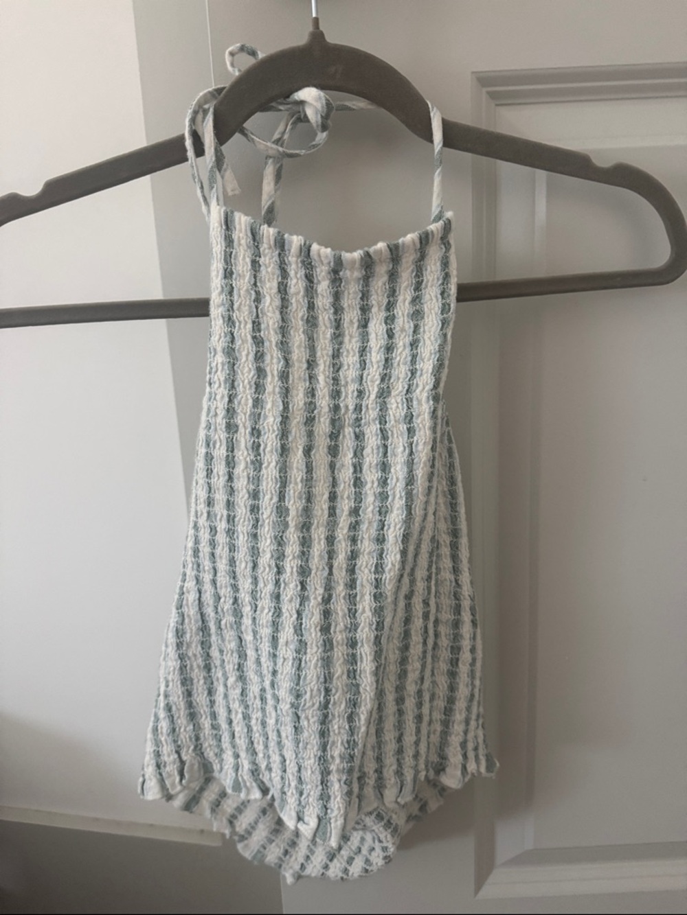 American Eagle Outfitters Striped Knit Cropped Tank Top in White and Light Blue